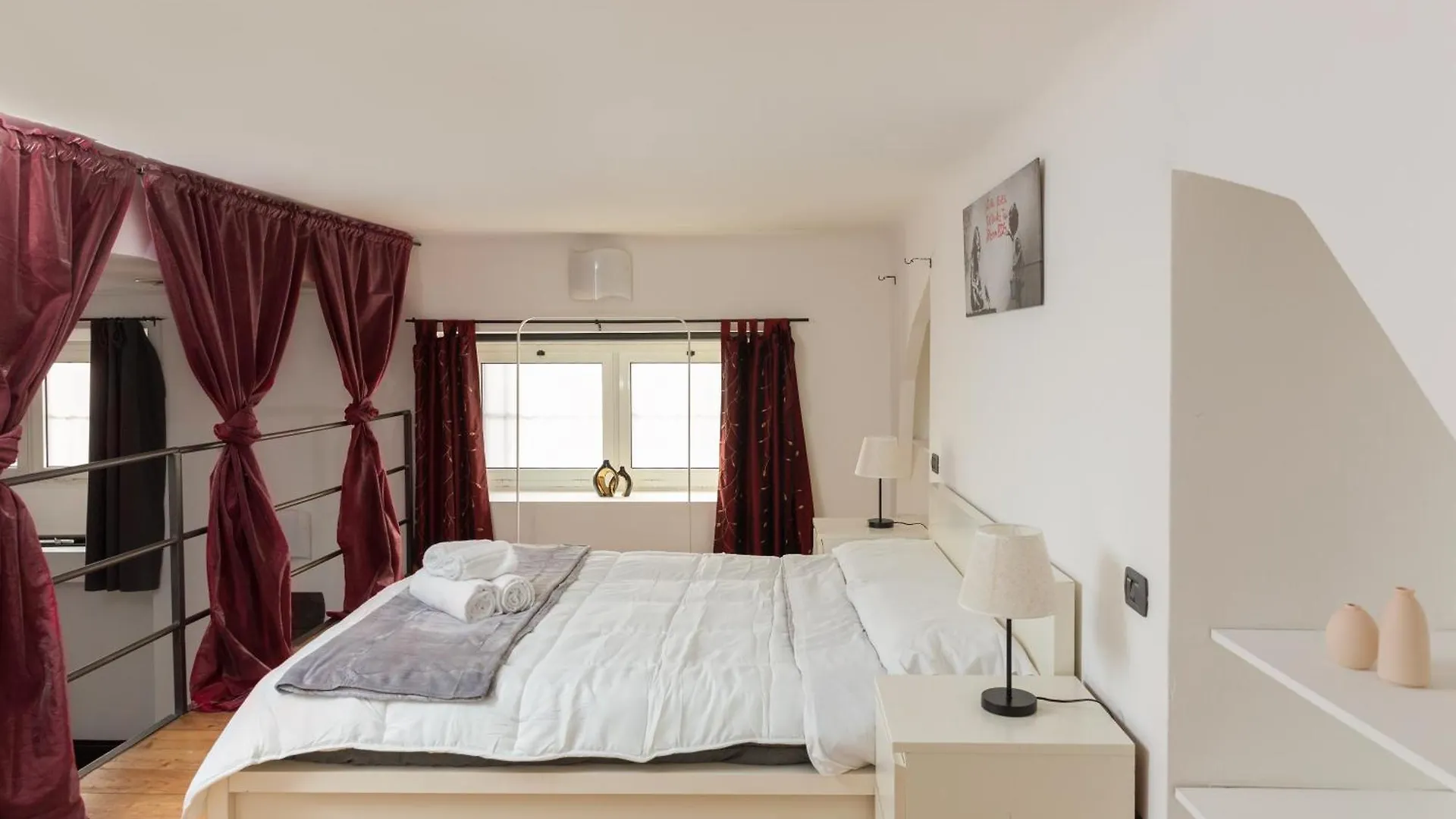 Exclusive Loft Banksy In Porta Romana Apartment Milan 0*,  Italy